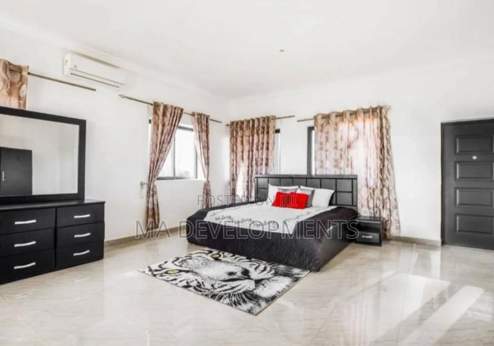 4bdrm House in Adenta for sale