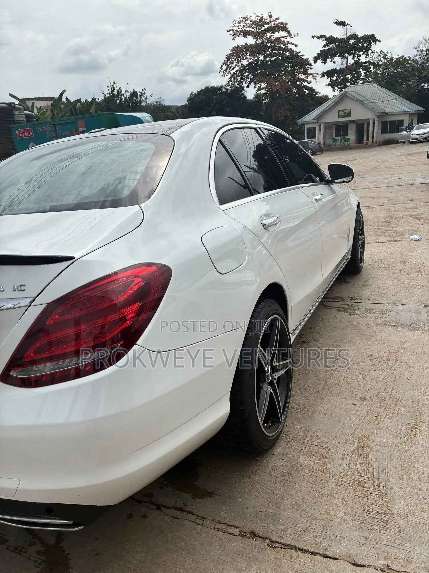 Mercedes-Benz C300 Base C300 AWD 4MATIC Sedan 2018 White