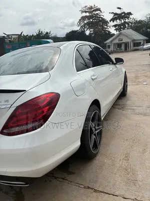 Mercedes-Benz C300 Base C300 AWD 4MATIC Sedan 2018 White