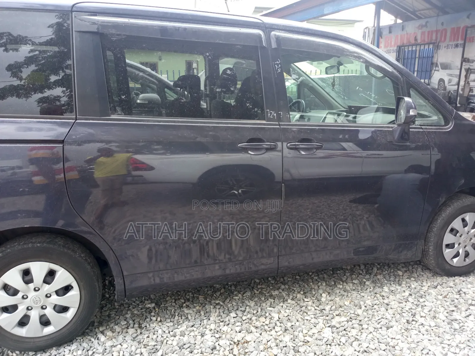 Toyota Voxy 2012 Grey