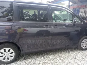 Toyota Voxy 2012 Grey