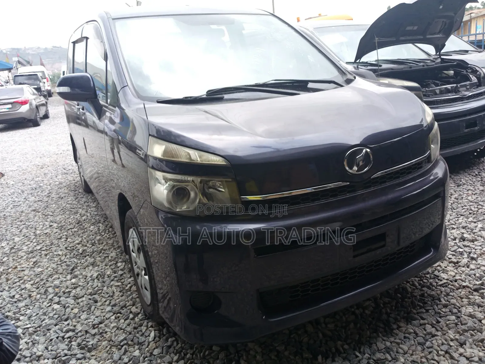 Toyota Voxy 2012 Grey
