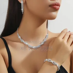Bold Look Jewelry Set Bracelet Necklace Stud Earringsg
