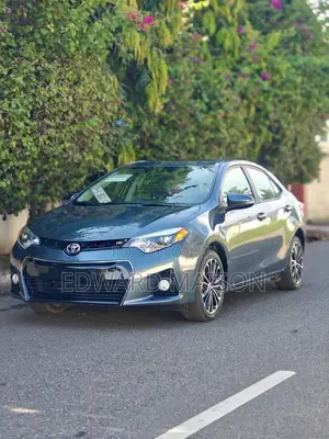 Toyota Corolla 2015 Gray