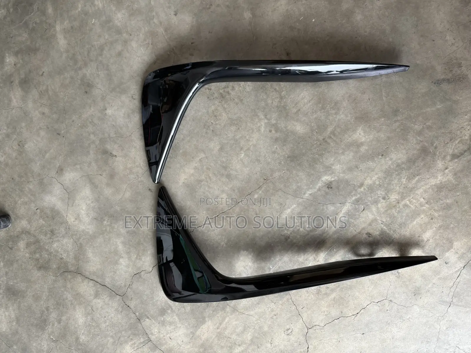 2019-21 Genuine Acura Rdx Front  Bumper Trim Garnish Chrome