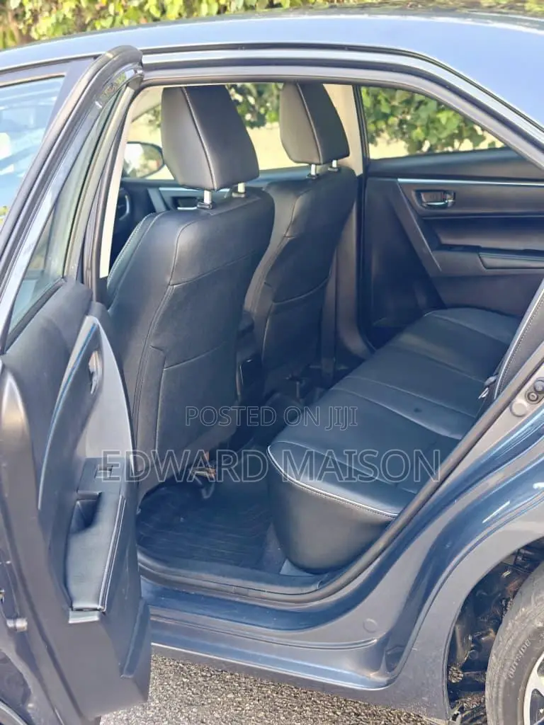 Toyota Corolla 2015 Gray