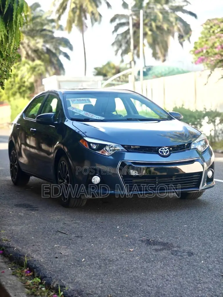 Toyota Corolla 2015 Gray