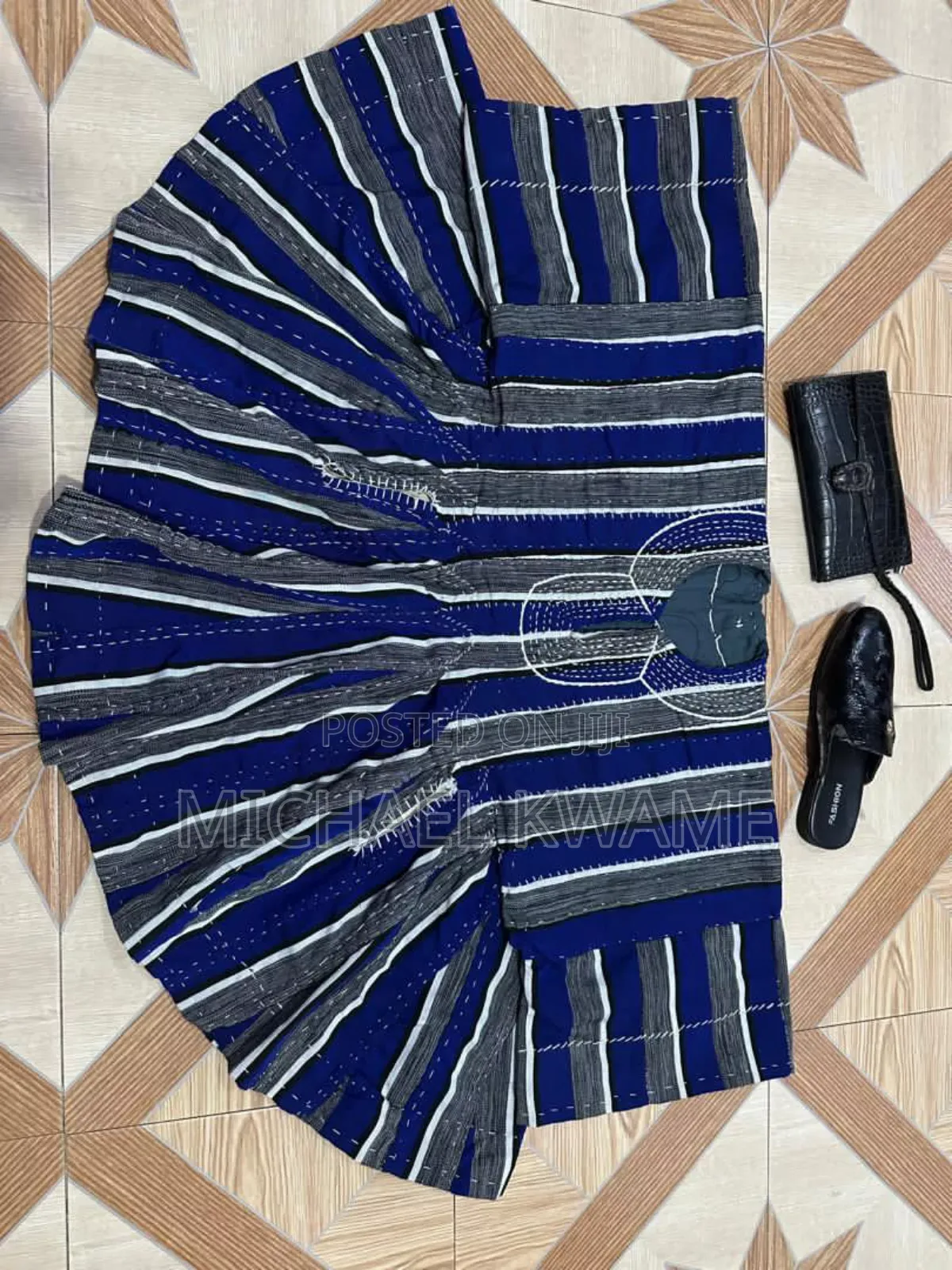 Smocks or Batakari