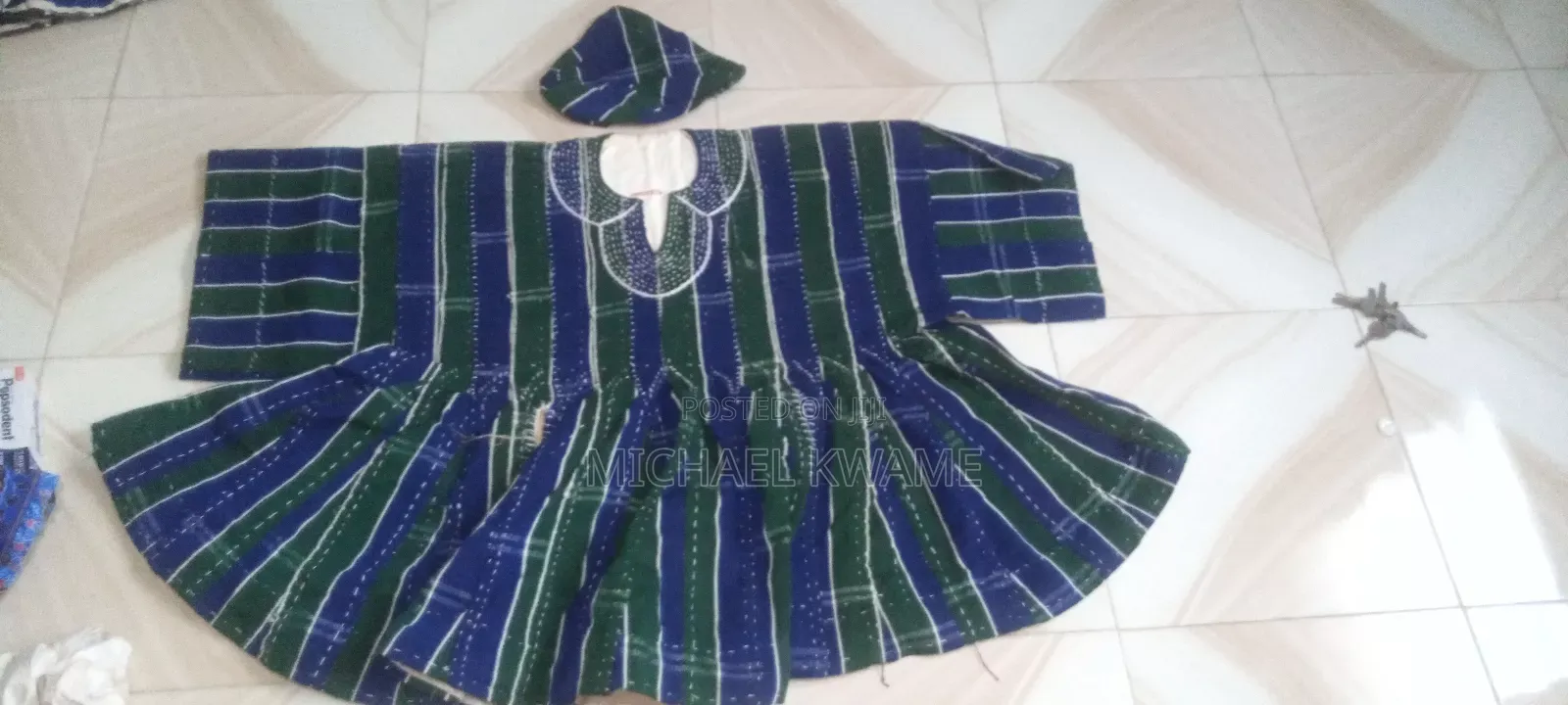 Smocks or Batakari