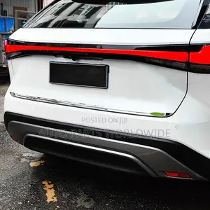 Lexus Rx350,Rx450,Rx500 Boot Chrome Led 2017-2021