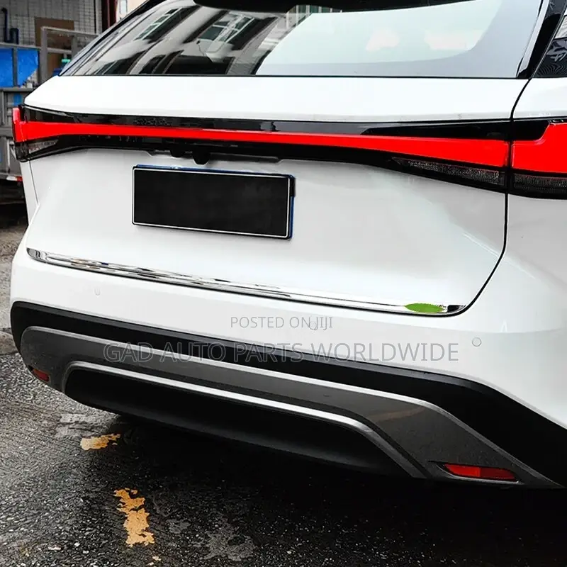 Lexus Rx350,Rx450,Rx500 Boot Chrome Led 2017-2021