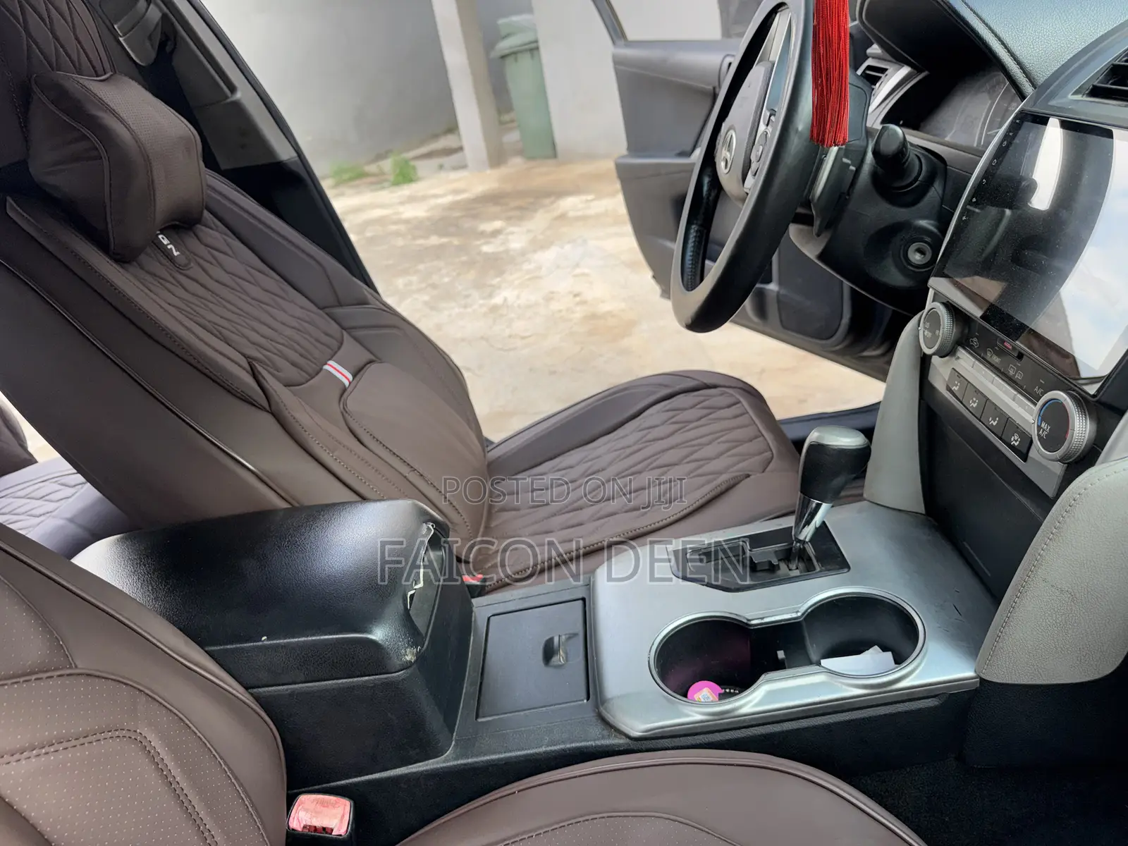 Turn Head With Our Stunning Universal Leather 5 Seater Covers