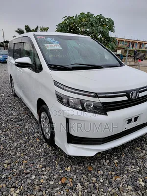 Toyota Voxy SV Premium 2014 White
