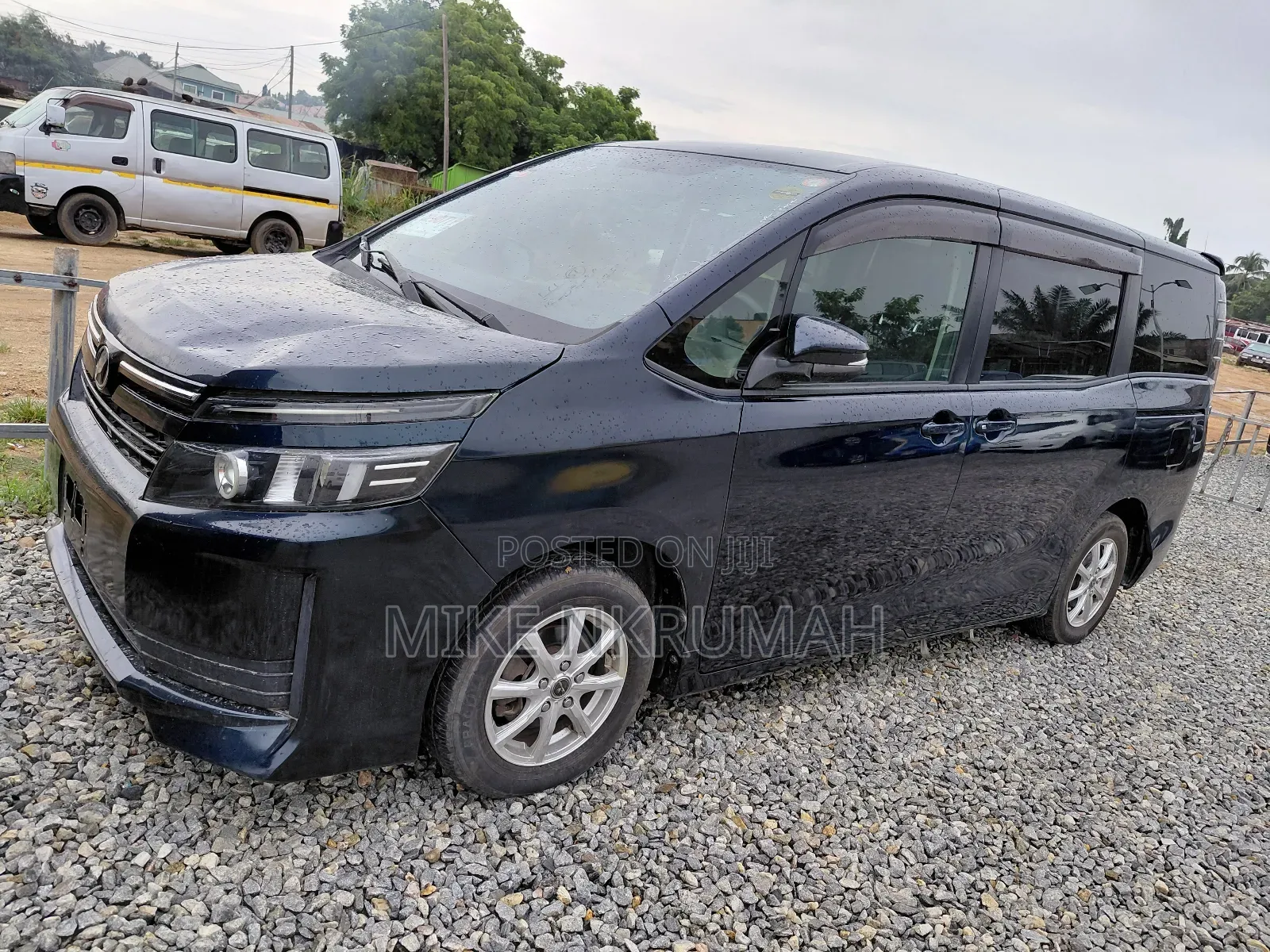Toyota Voxy SV Premium 2014 Beige