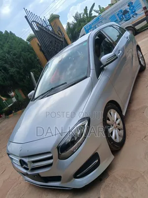 Mercedes-Benz B-Class B180 Petrol 2015 Silver