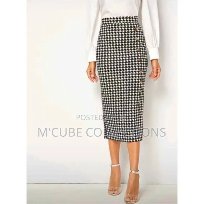 Houndstooth Side-Button Pencil Skirt