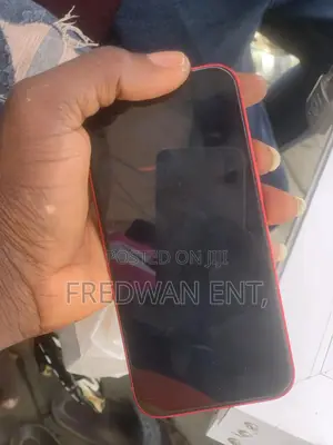 Apple iPhone 13 128 GB Red