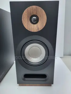 Jamo Studio8 S803 Bookshelf Speaker