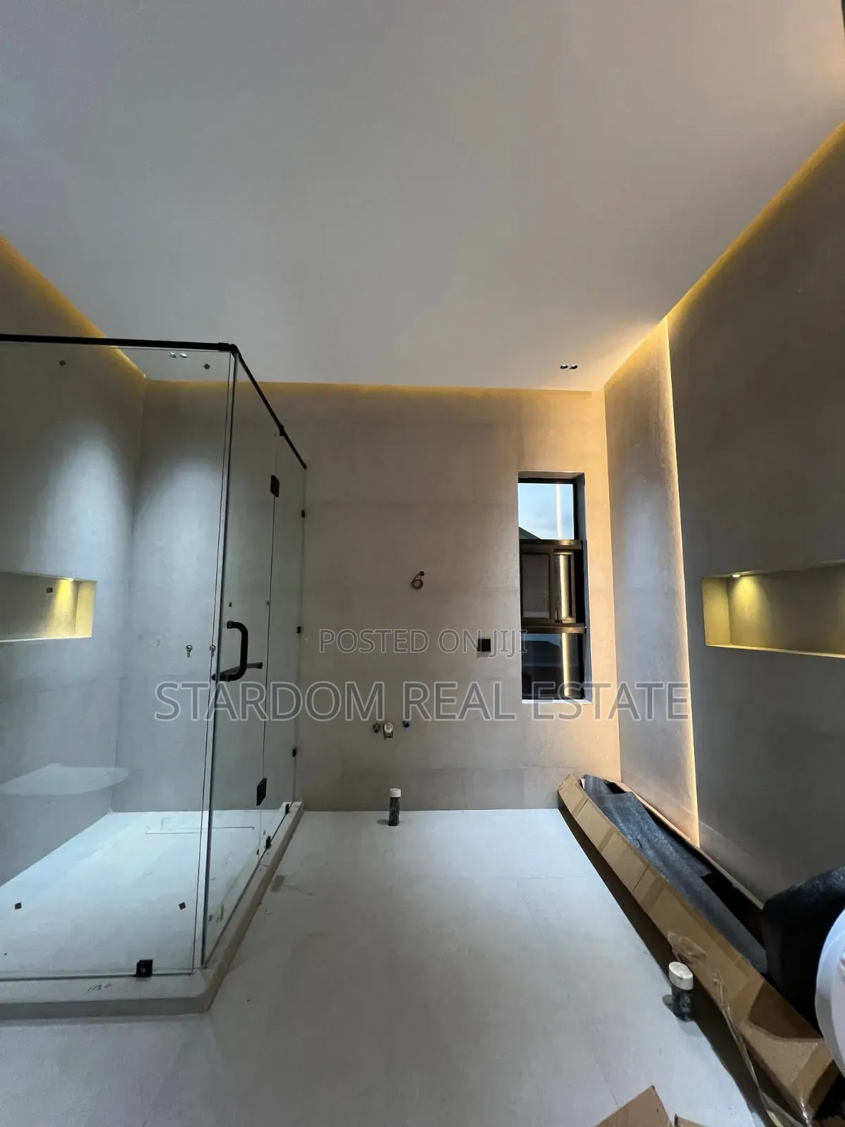4bdrm Duplex in East Legon Hills for sale
