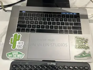 Laptop Apple MacBook Pro 2017 16GB Intel Core i7 SSD 500GB