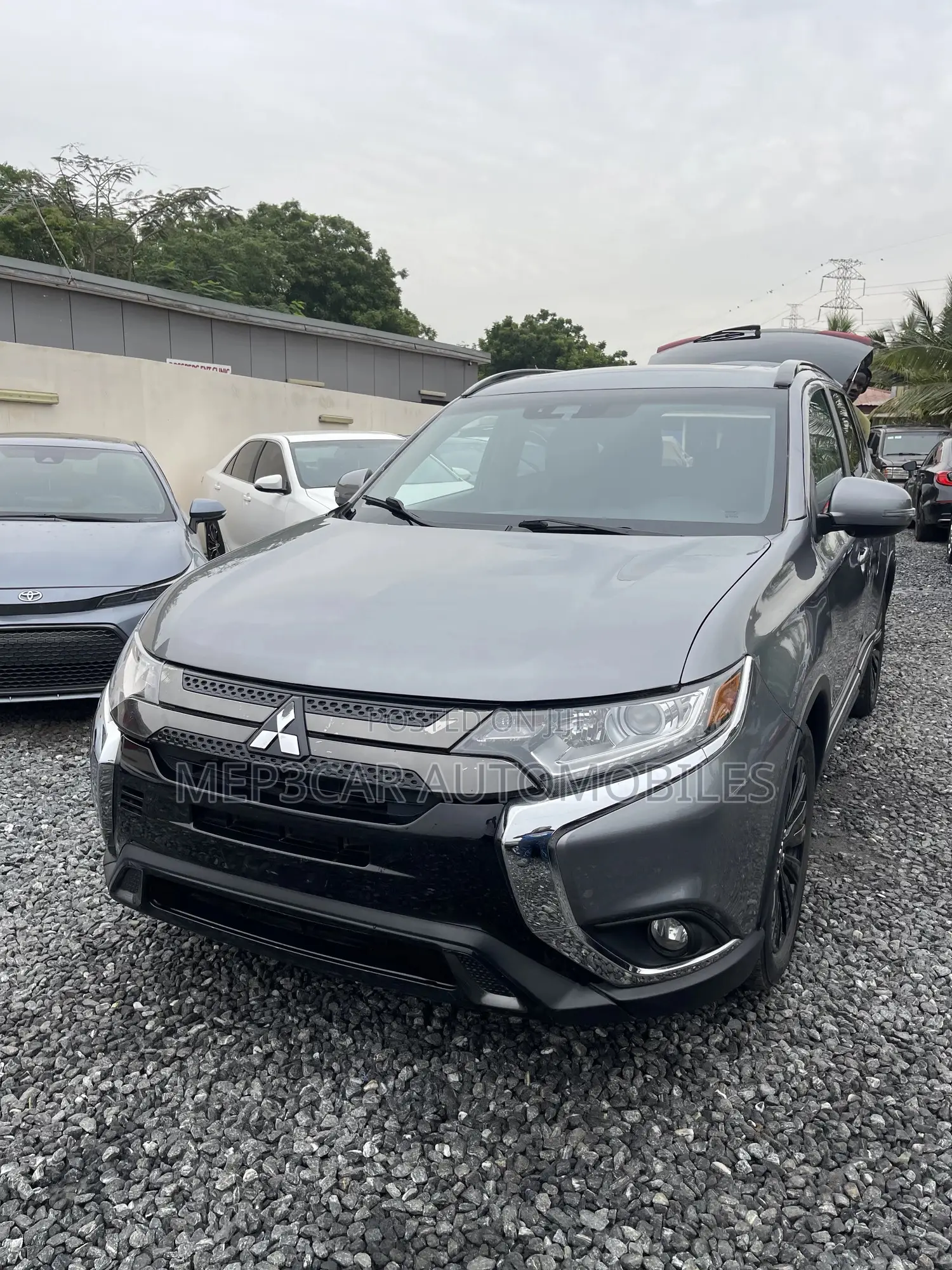 Mitsubishi Outlander 2020 Gray