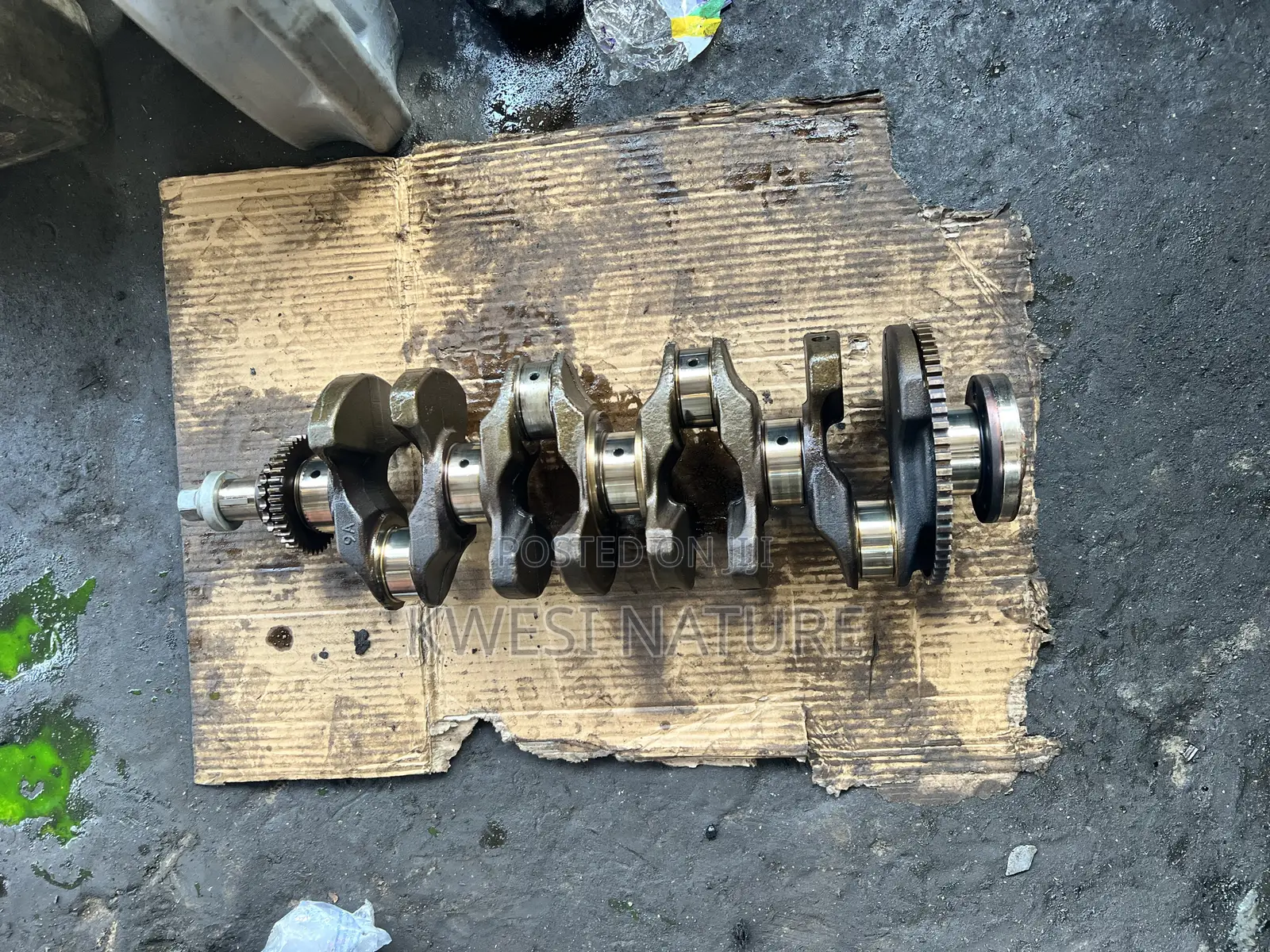 Hyundai Santa Fe 2.4 L ,2.0 L Crankshaft 2012 -2016