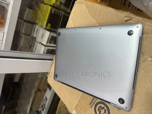 Laptop Apple MacBook Pro 2020 16GB Intel Core i5 SSD 512GB