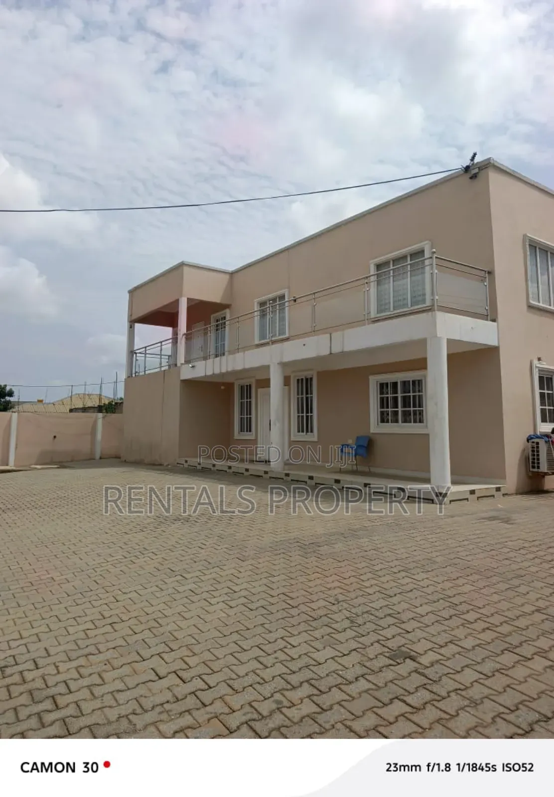 4bdrm Mansion in Amrahia for rent