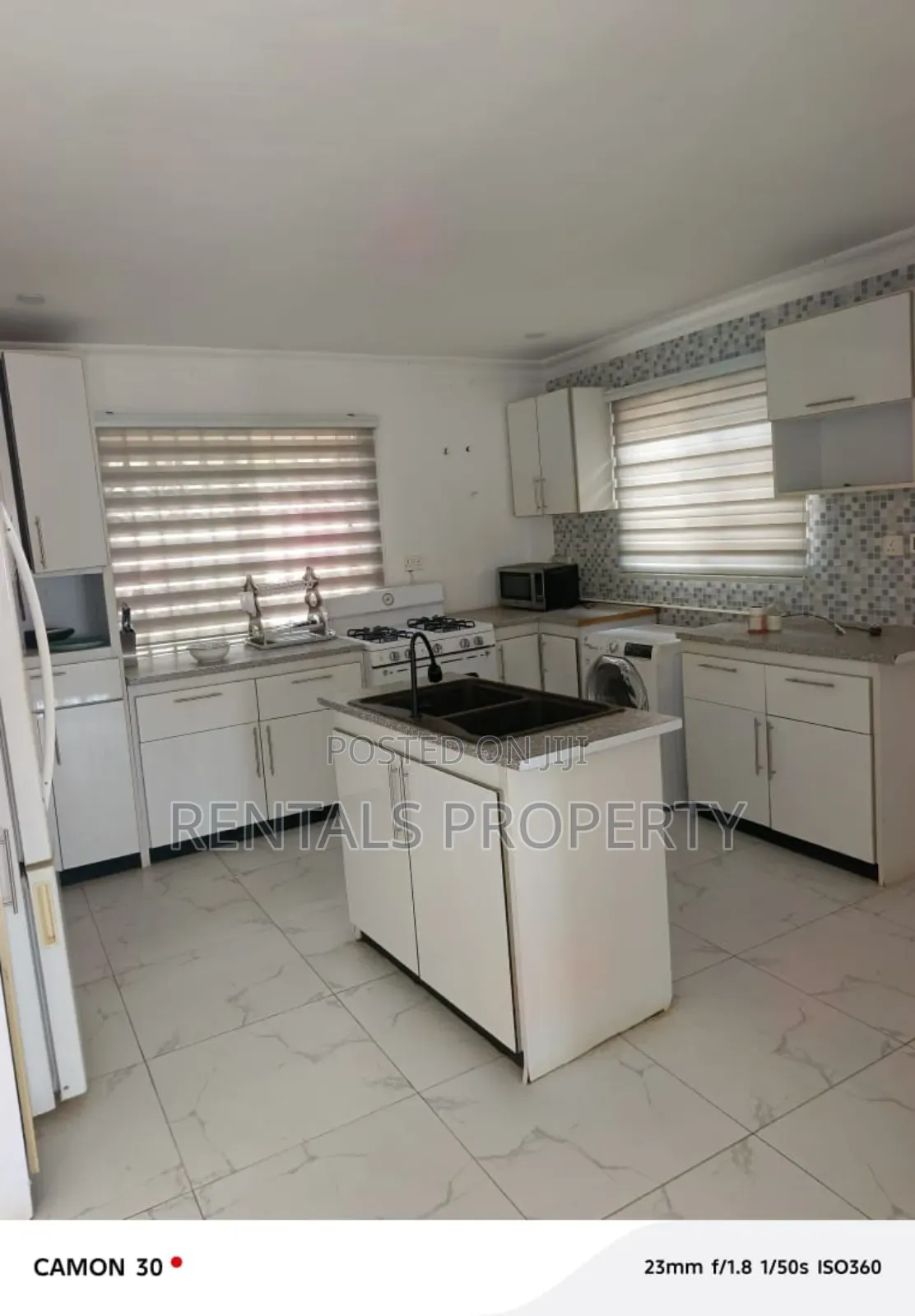 4bdrm Mansion in Amrahia for rent