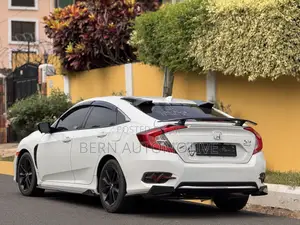 Honda Civic Sport 2021 White