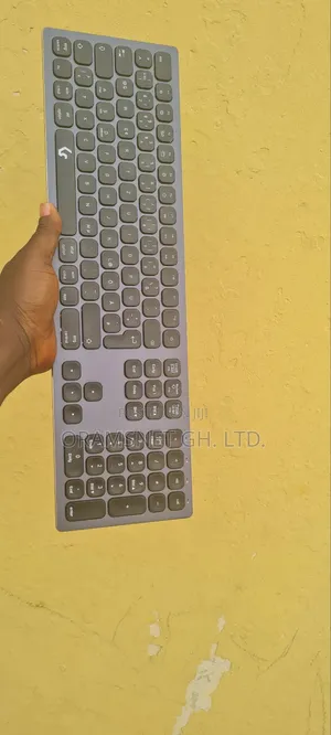 Wireless Bluetooth Full Keyboard