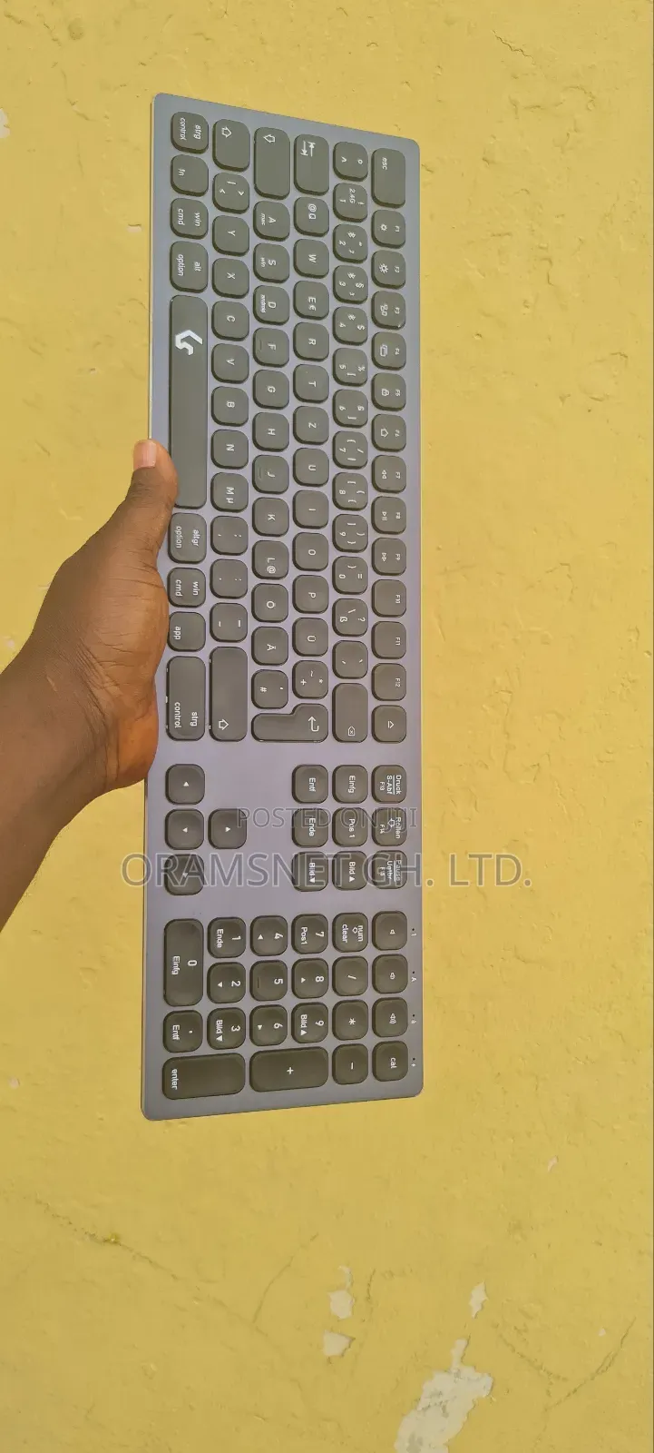 Wireless Bluetooth Full Keyboard