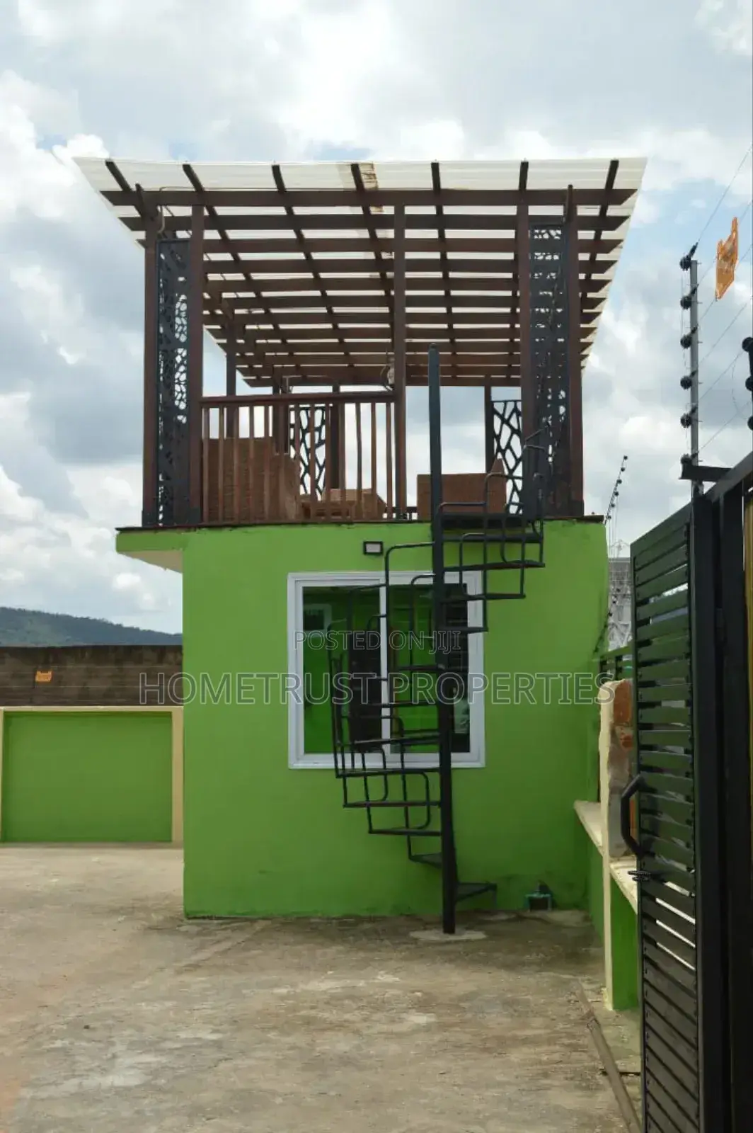 4bdrm House in Hometrust Properties, Amasaman for sale