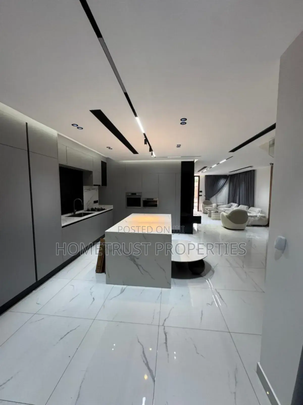 5bdrm Duplex in Hometrust Properties, Airport Residential Area for sale
