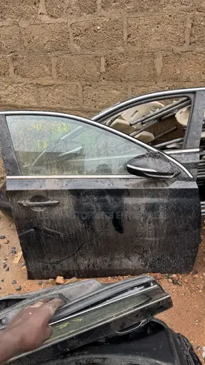 Hyundai Elantra Gt 2019,2020,2021,2024 Doors Available
