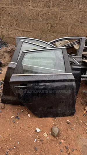 Hyundai Elantra Gt 2019,2020,2021,2024 Doors Available