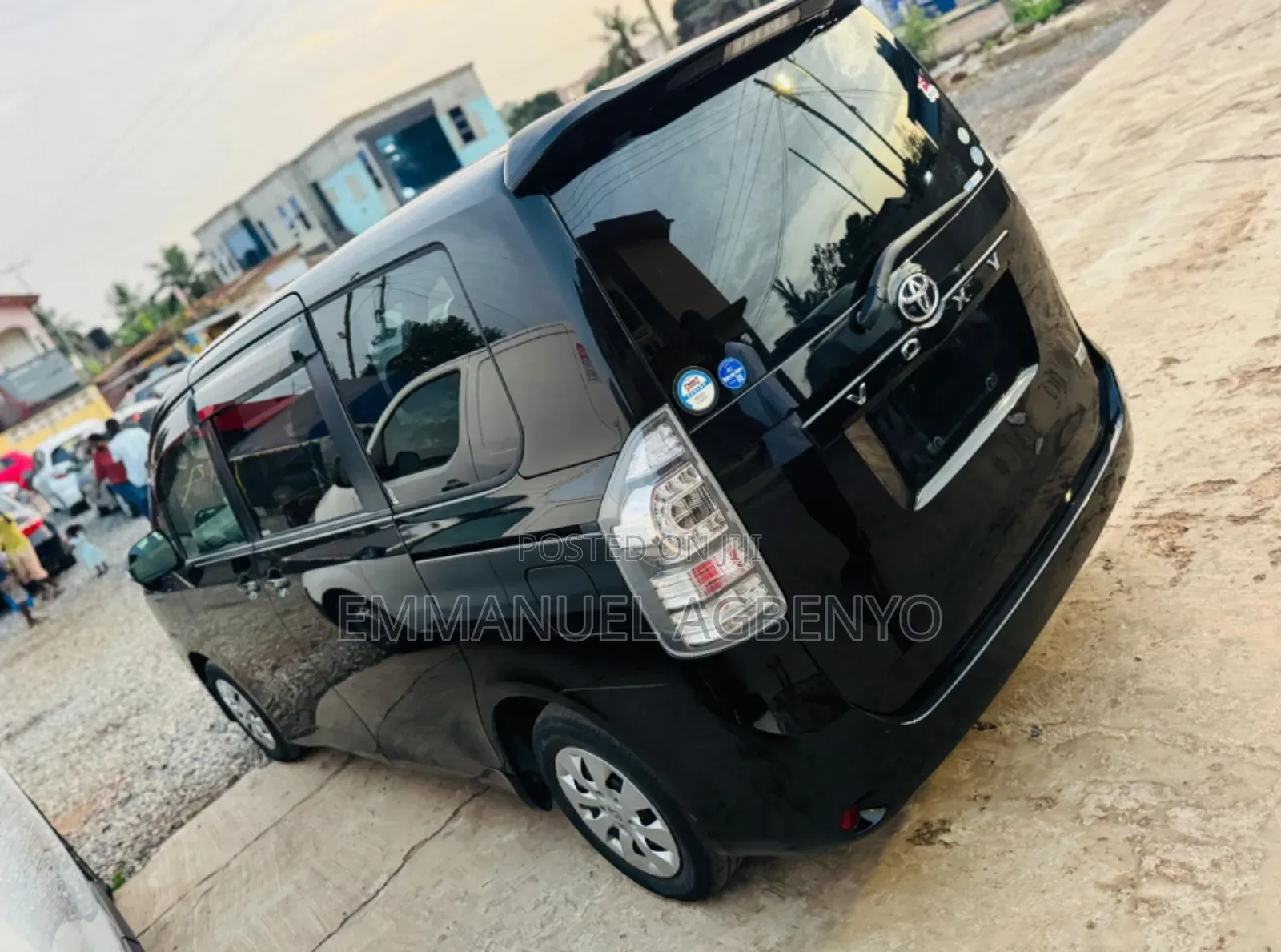 Toyota Voxy 2013 Black