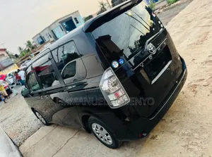 Toyota Voxy 2013 Black