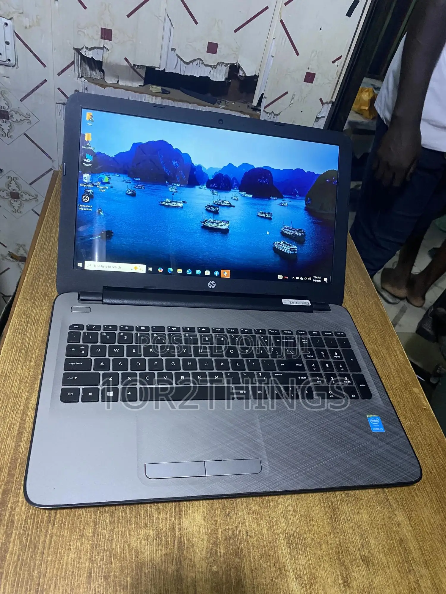 Laptop HP 15-Dy1031wm 8GB Intel Core I3 HDD 500GB