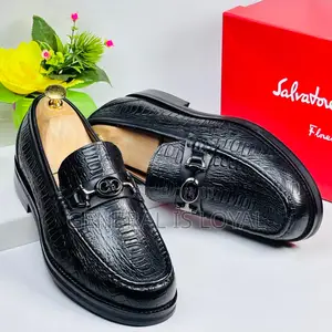 Salvatore Ferragamo Black Leather Men’S Loafer