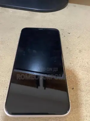 Apple iPhone 11 128 GB White