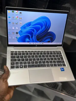 Laptop HP EliteBook 830 G8 8GB Intel Core I5 SSD 256GB