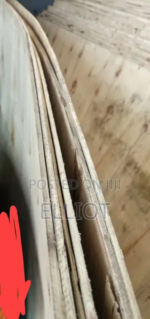 Plywood 1/8 (4ft X 8ft)
