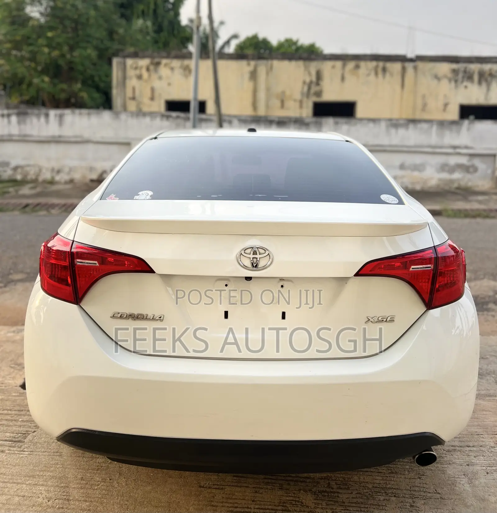 Toyota Corolla XSE 4dr Sedan (1.8L 4cyl CVT) 2017 White