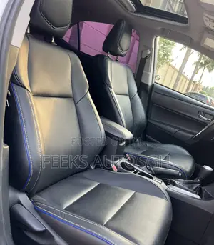 Toyota Corolla XSE 4dr Sedan (1.8L 4cyl CVT) 2017 White