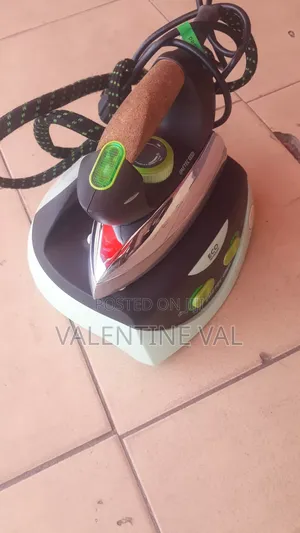 Industrial Iron for Fashion Designer's Working Perfectly