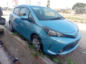 Toyota Vitz 1.5 FWD 3dr 2014 Blue
