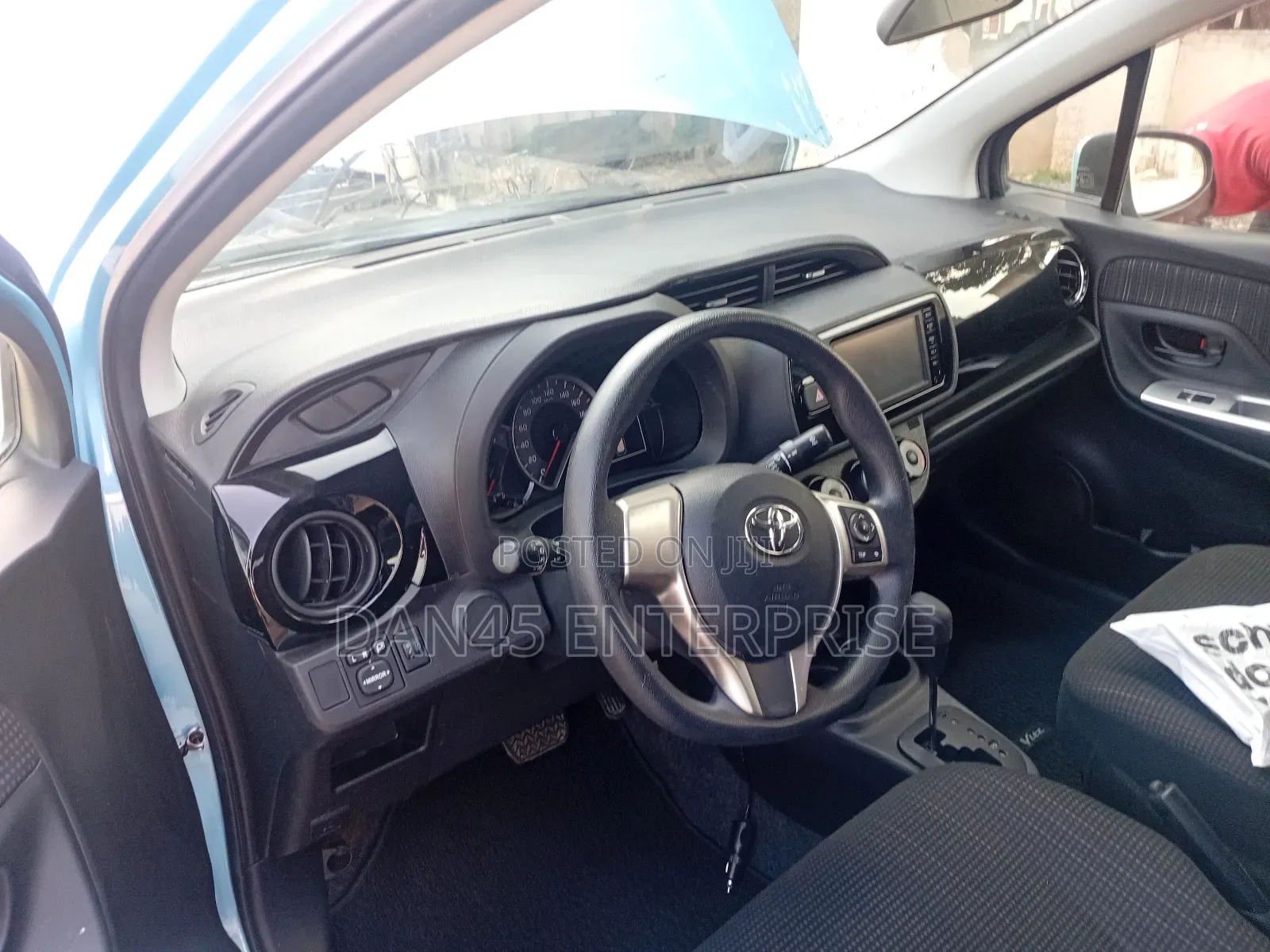 Toyota Vitz 1.5 FWD 3dr 2014 Blue