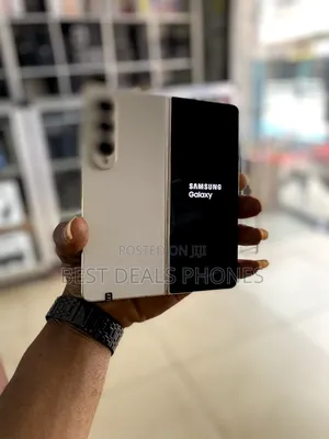New Samsung Galaxy Z Fold4 256 GB Rose Gold