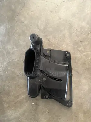 18 19 20 Honda Accord Sport 2.0l Turbo Oem Front Bumper Intake